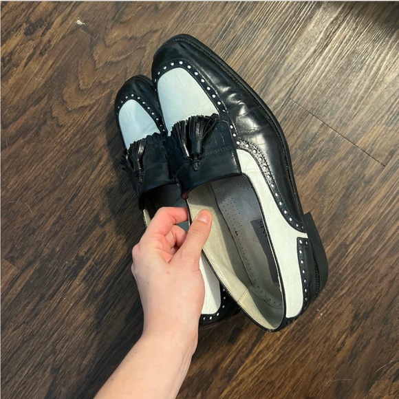 Stacy Adams Black and White Leather Loafters - Picture 4 of 5